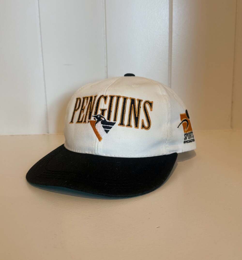 Vintage YOUTH 90s Sports Specialties Pittsburgh Penguins NHL Snapback Hat